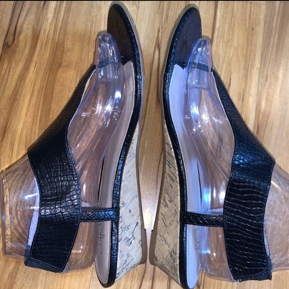 Life Stride Women's Yennifer Dress Sandal - Picture 5 of 8